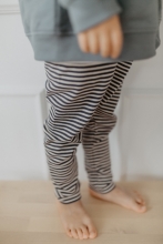 Leevje Jersey Leggings aus Bio-Baumwolle - navy stripes 134/140
